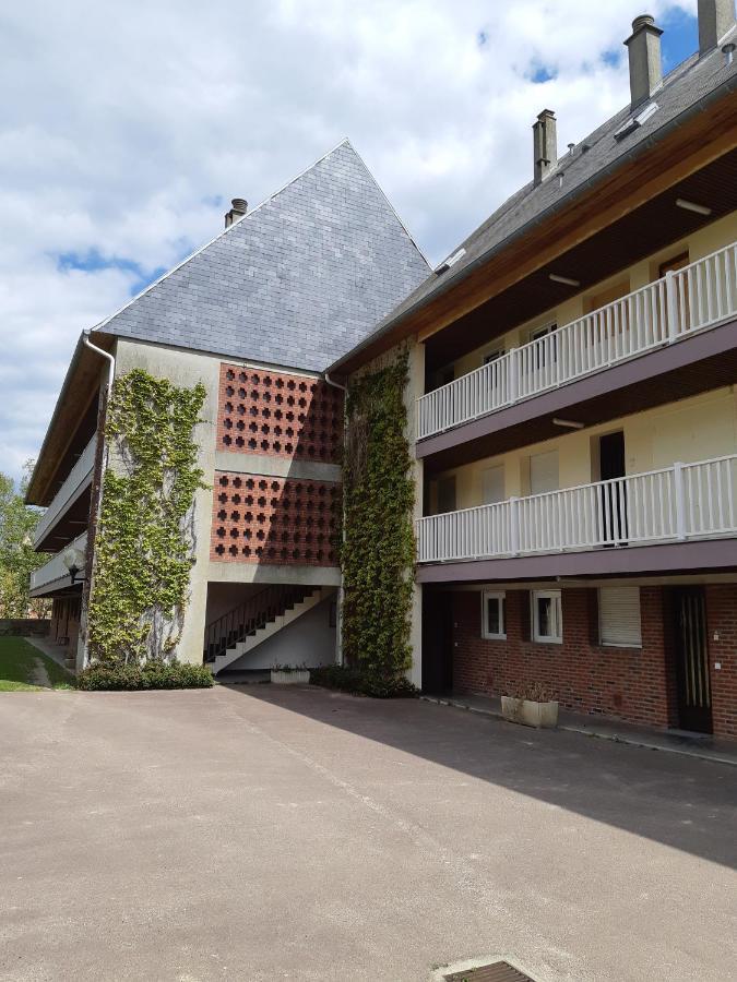 Studio Sur La Cote Fleurie A Houlgate. Apartment Exterior photo